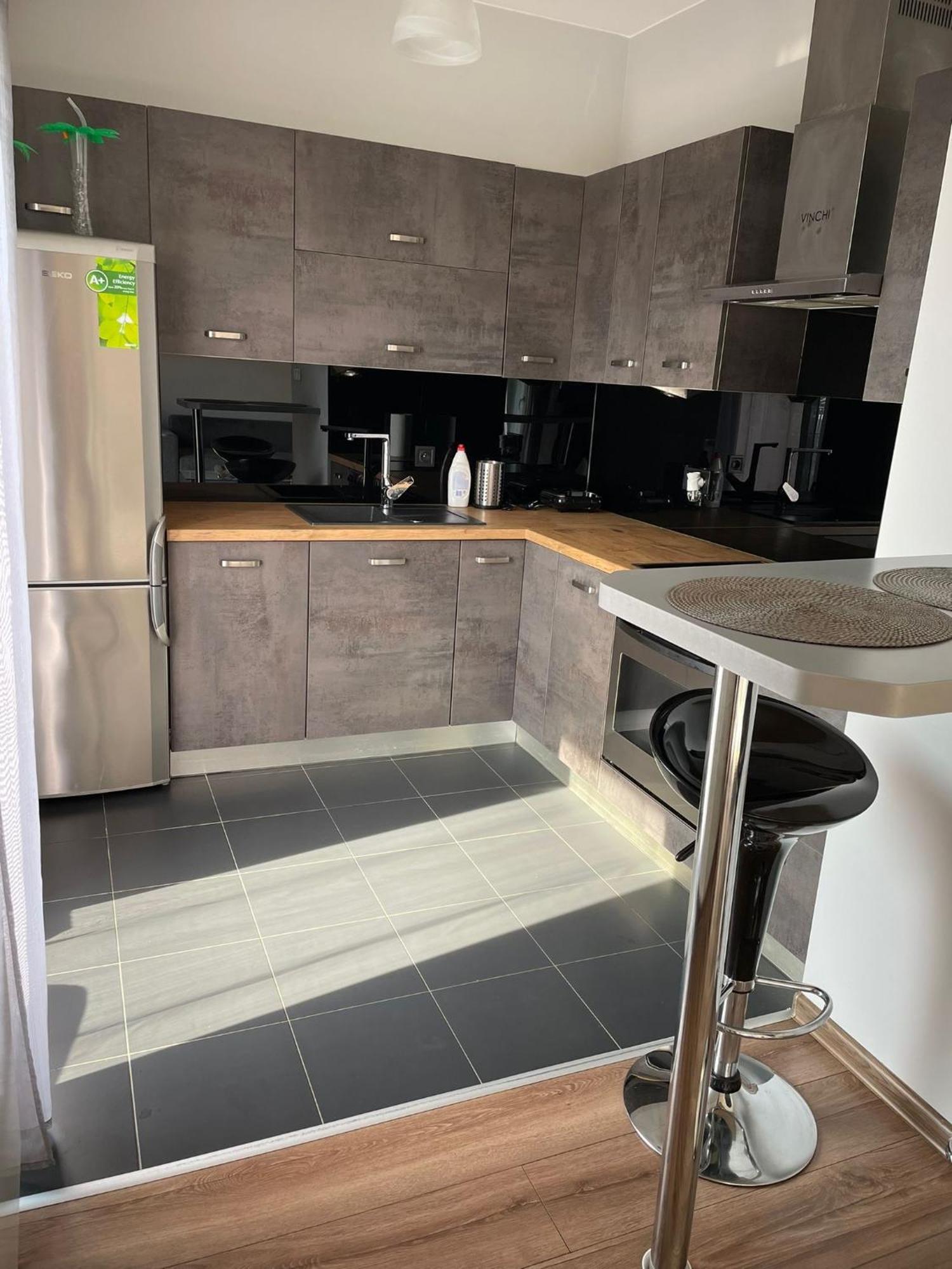 Apartament Laura Z Ogrodkiem Kielce Esterno foto