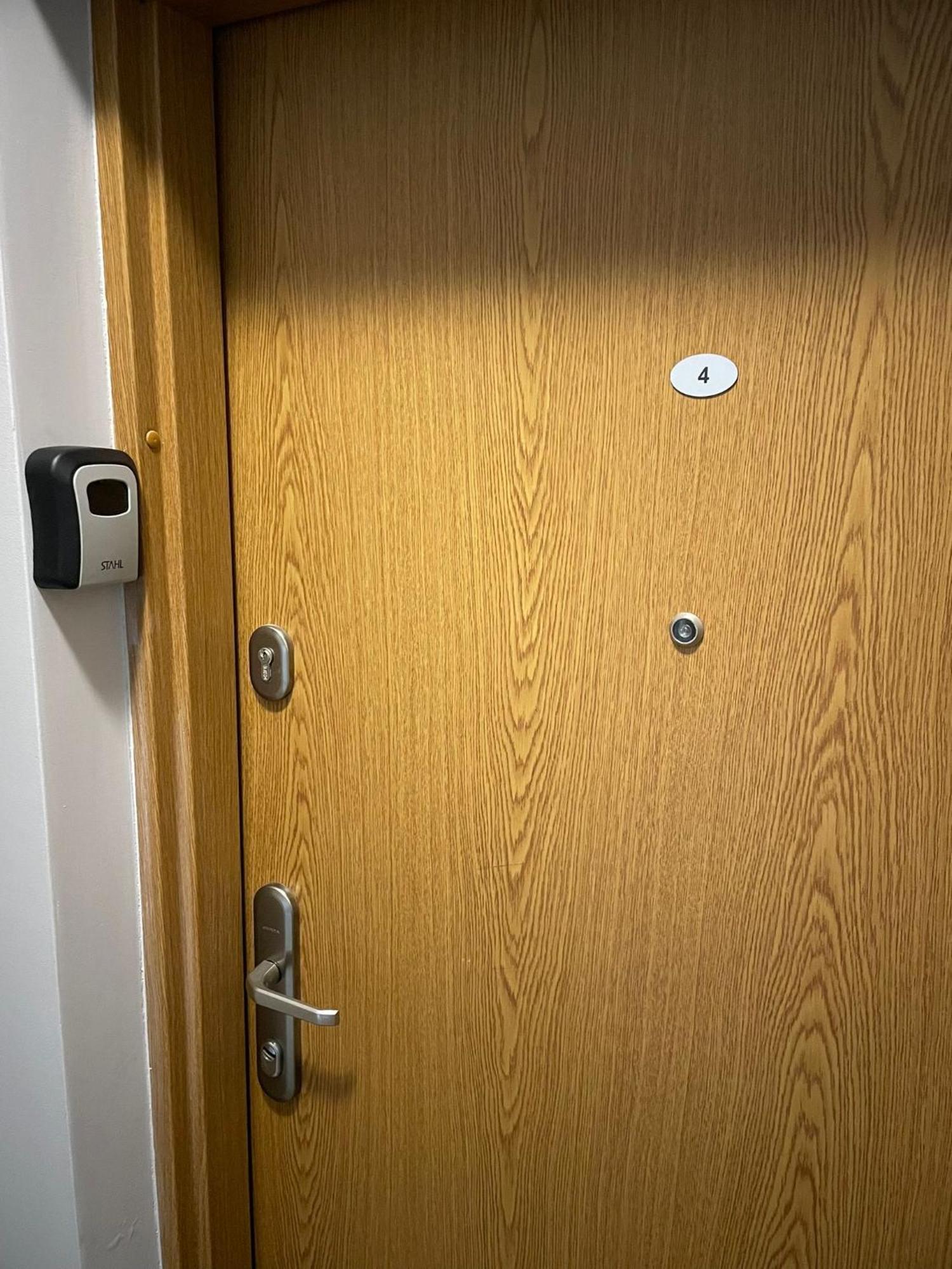 Apartament Laura Z Ogrodkiem Kielce Esterno foto