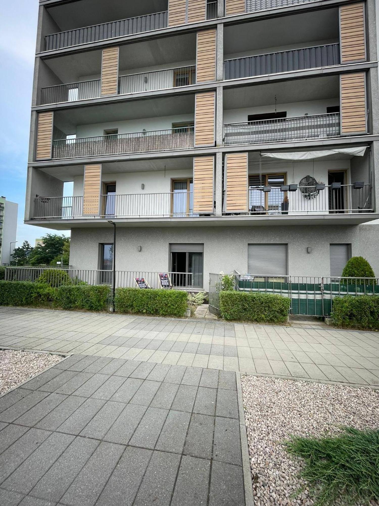 Apartament Laura Z Ogrodkiem Kielce Esterno foto