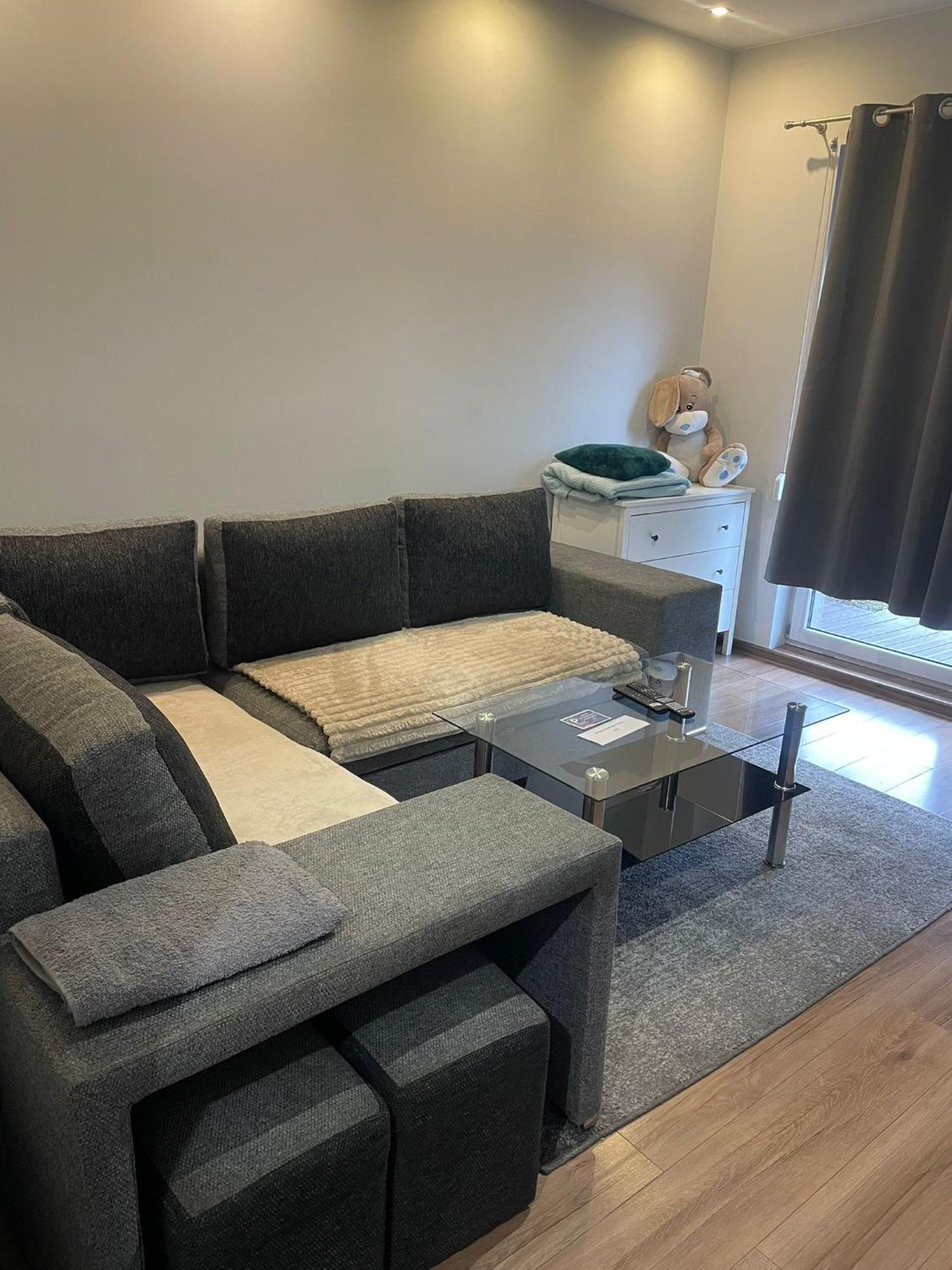 Apartament Laura Z Ogrodkiem Kielce Esterno foto